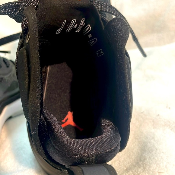 Jordan Air XXXVII GS Boys Shoes Sz 5y (slightly used) - Picture 4 of 5